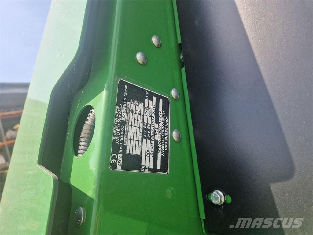 John Deere V461M Masina de balotat cilindric