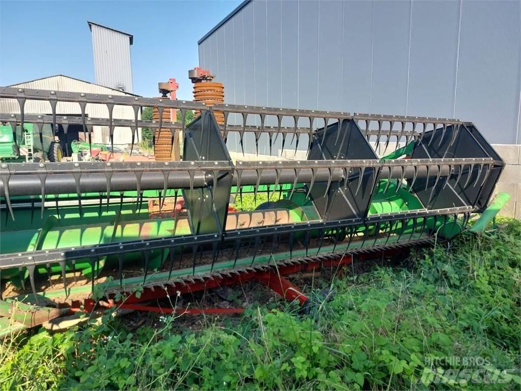 John Deere W440 Combine de secerat
