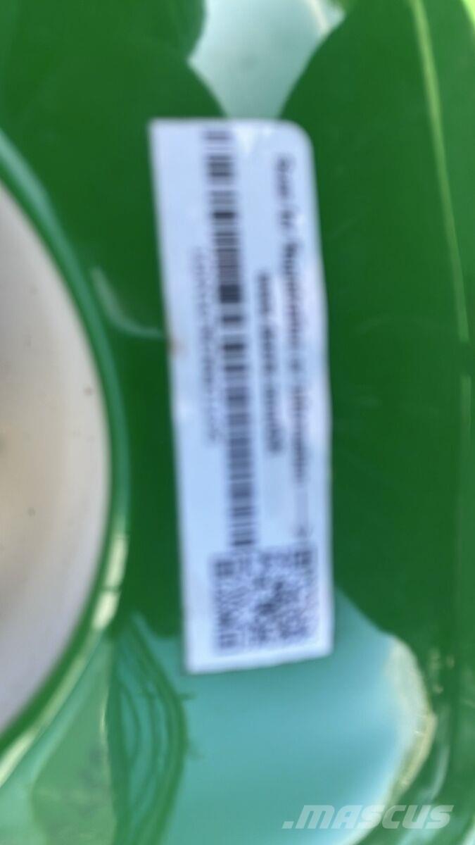 John Deere X167R Utilaje întreţinere terenuri - Altele