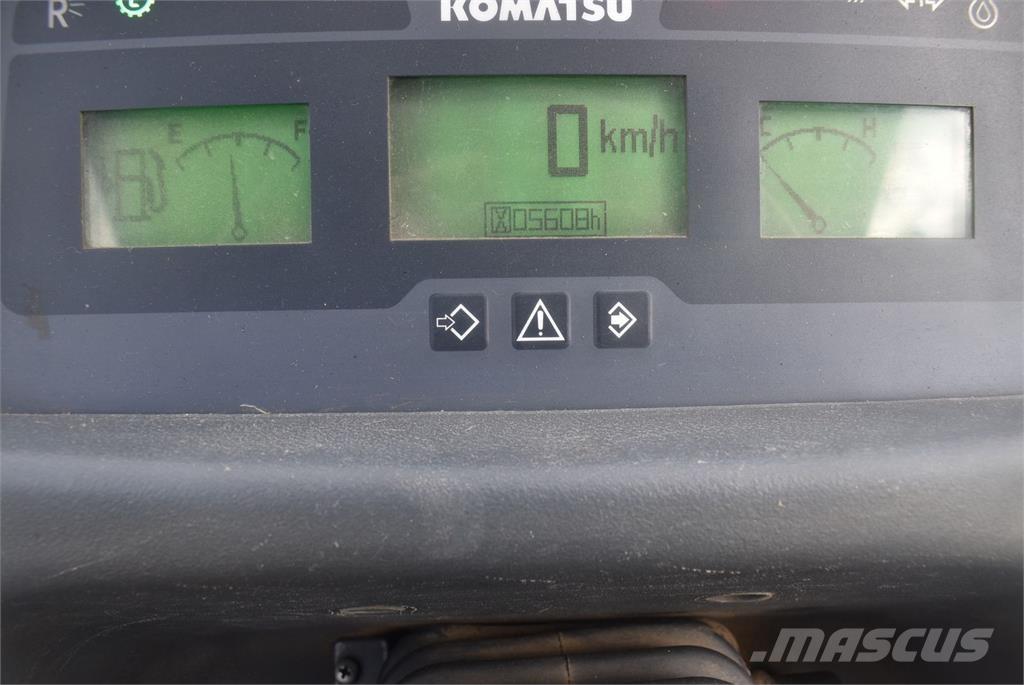 Komatsu WA100M-7 Incarcator pe pneuri