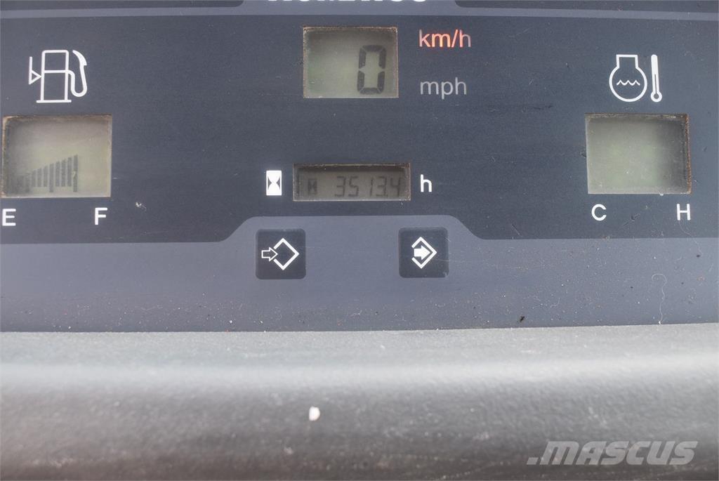 Komatsu WA70-7 Incarcator pe pneuri