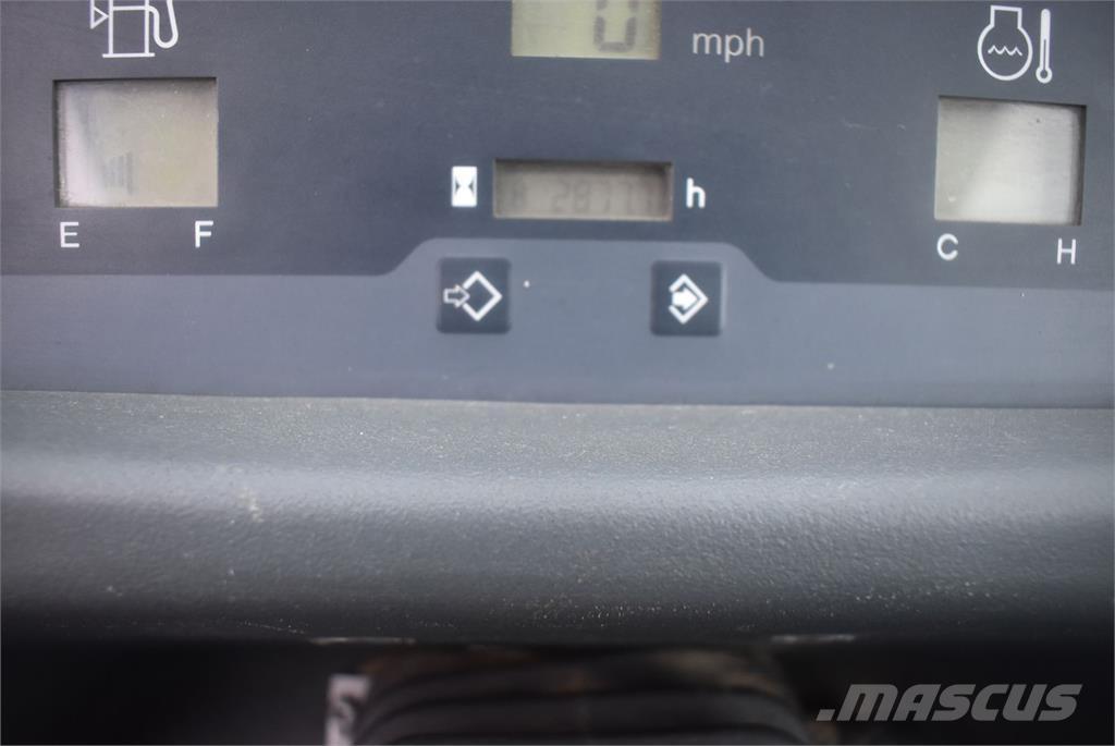 Komatsu WA70-7 Incarcator pe pneuri