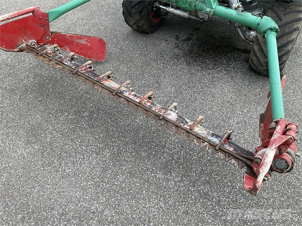  Kombi-Trak 1203 Alte echipamente pentru nutret