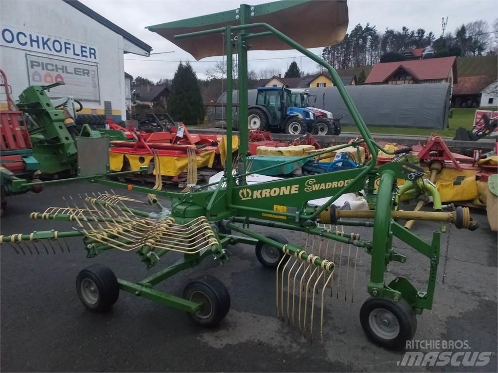 Krone Swadro 420 Utilaj de răvăşit fân