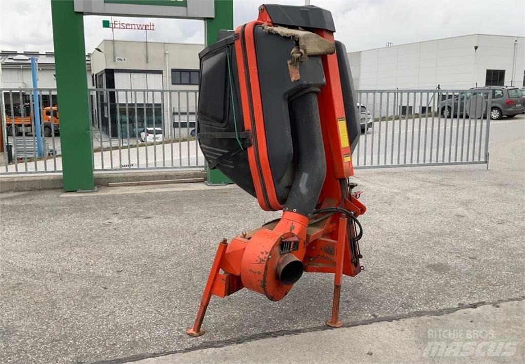 Kubota GCD 700 Utilaje întreţinere terenuri - Altele