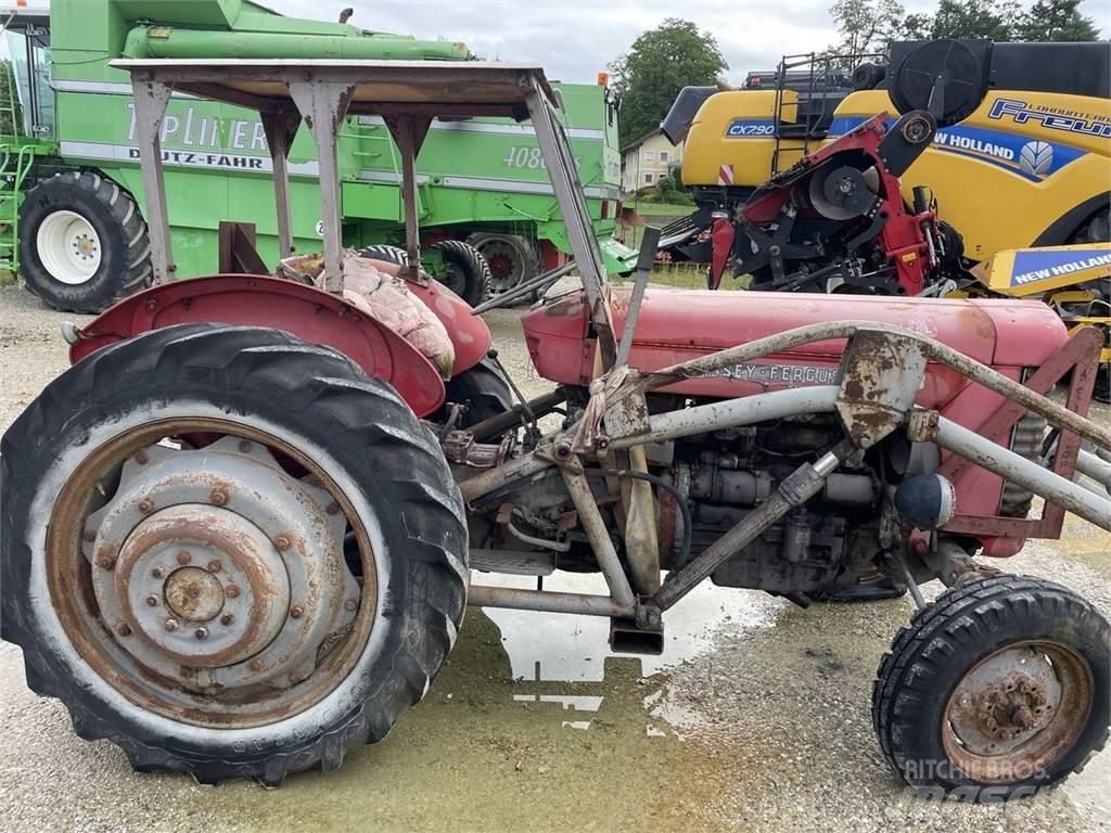 Massey Ferguson 65 Tractoare