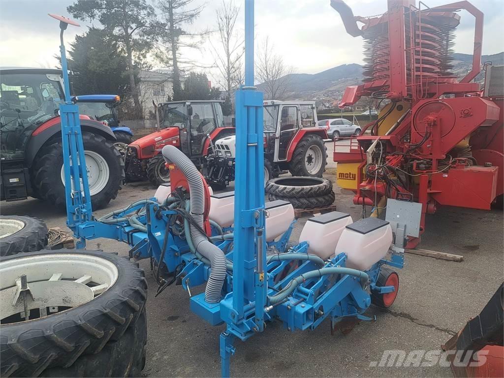 Monosem 6 reihig Masini de plantat