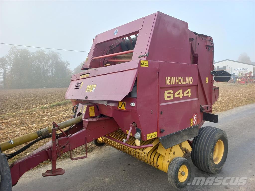 New Holland 644 Masina de balotat cilindric