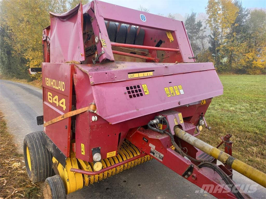 New Holland 644 Masina de balotat cilindric
