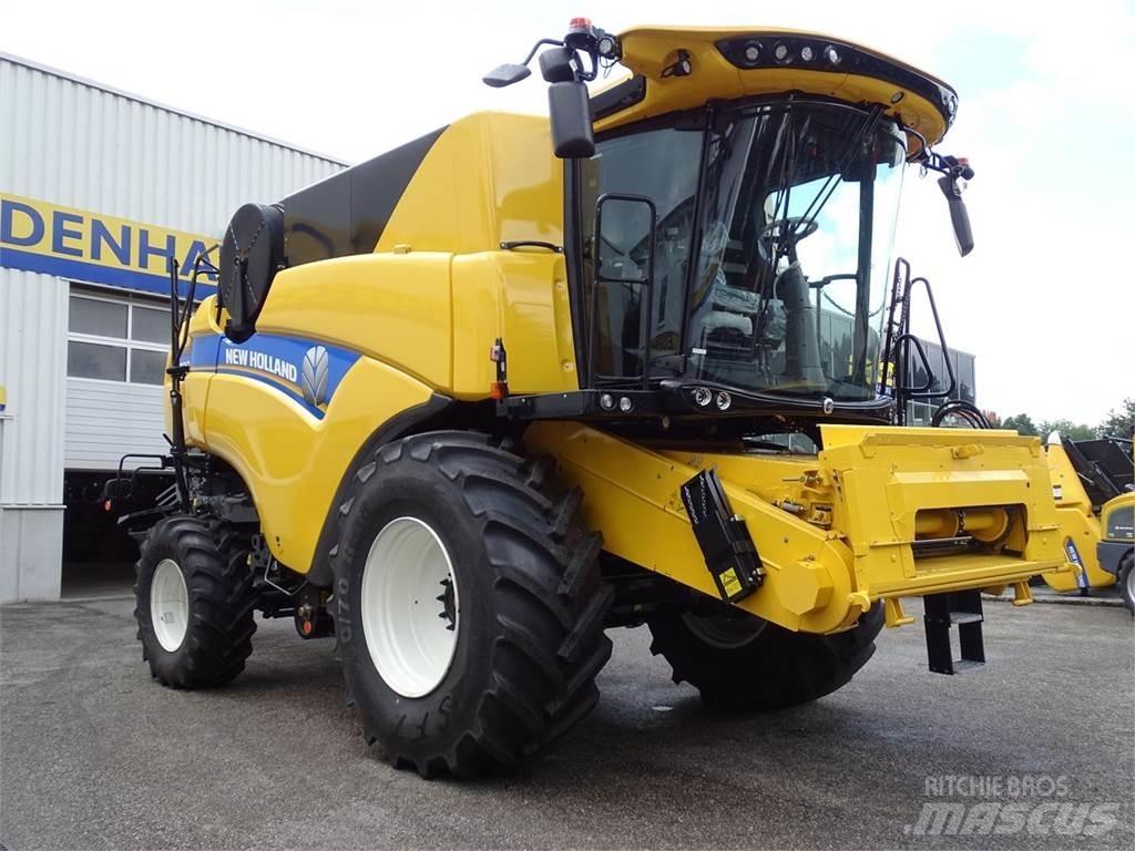 New Holland CX 8.80 Combine de secerat