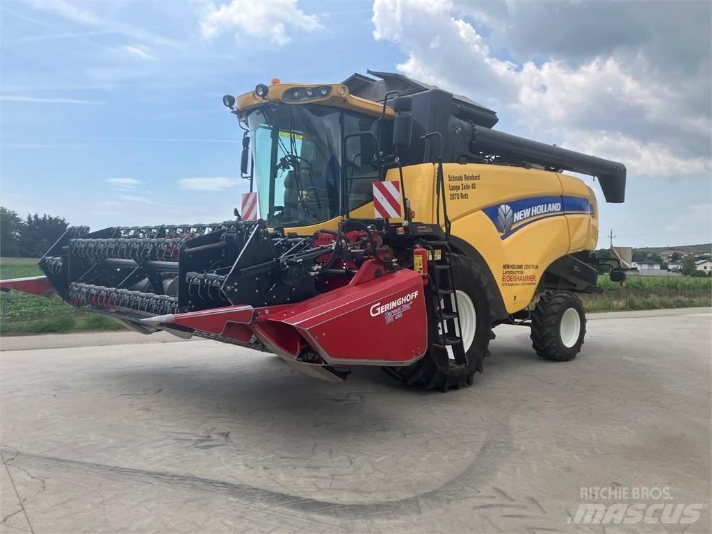 New Holland CX5080 Combine de secerat