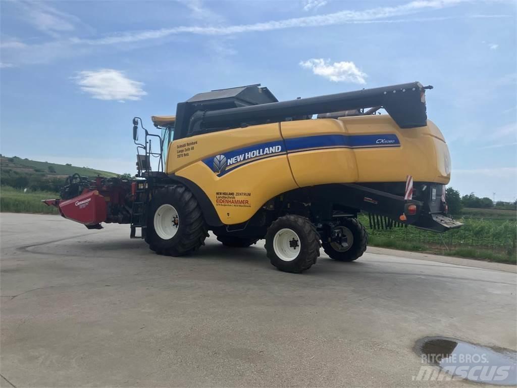 New Holland CX5080 Combine de secerat