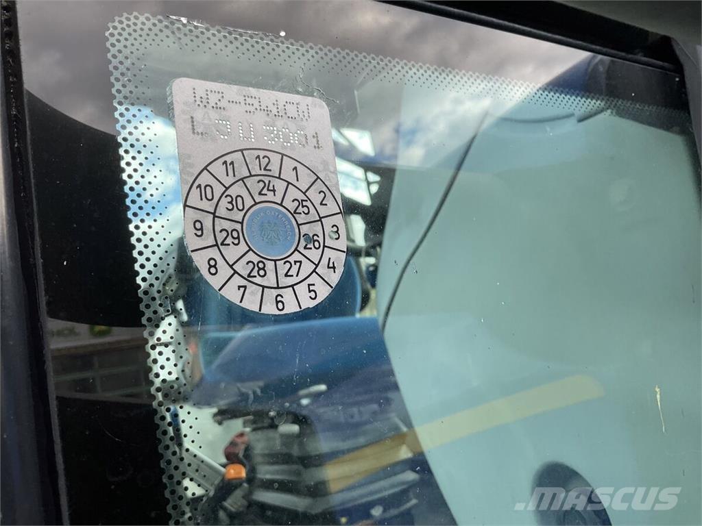 New Holland T 5030 Tractoare