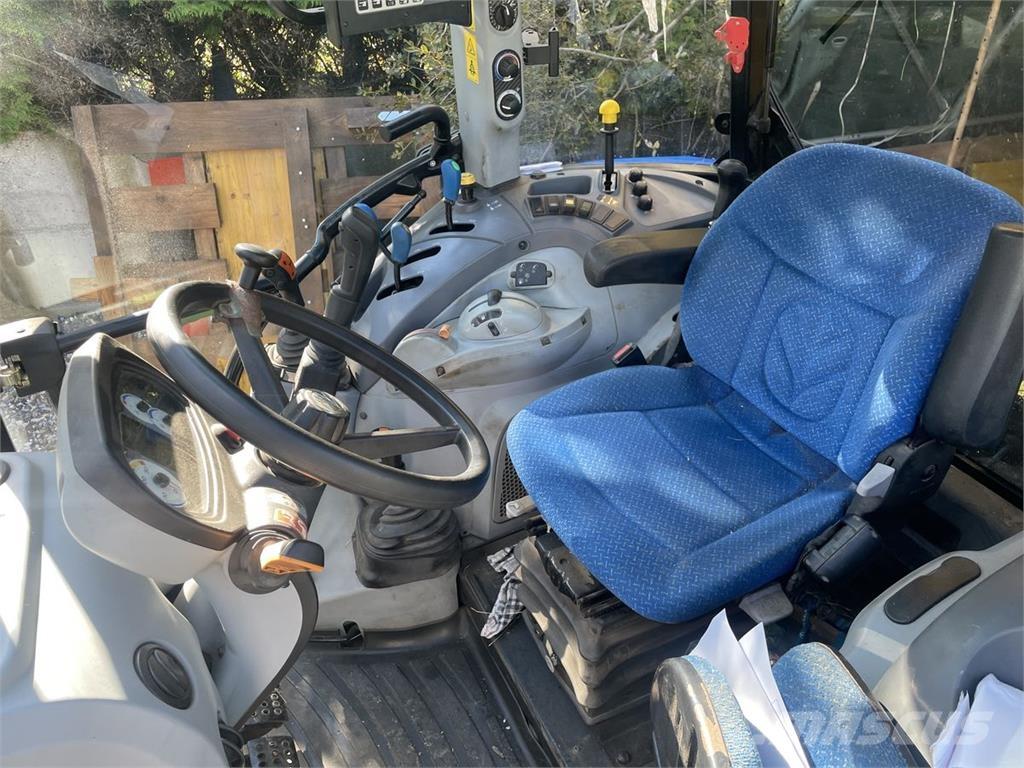 New Holland T4.85 Tractoare