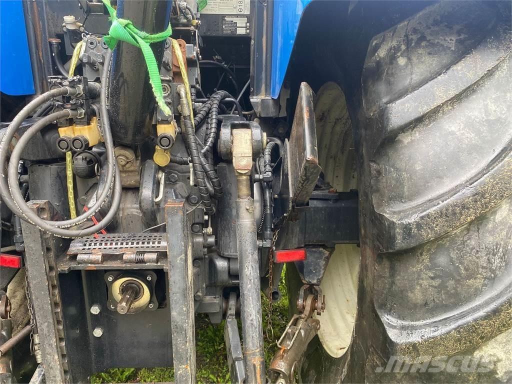 New Holland T7040 Tractoare