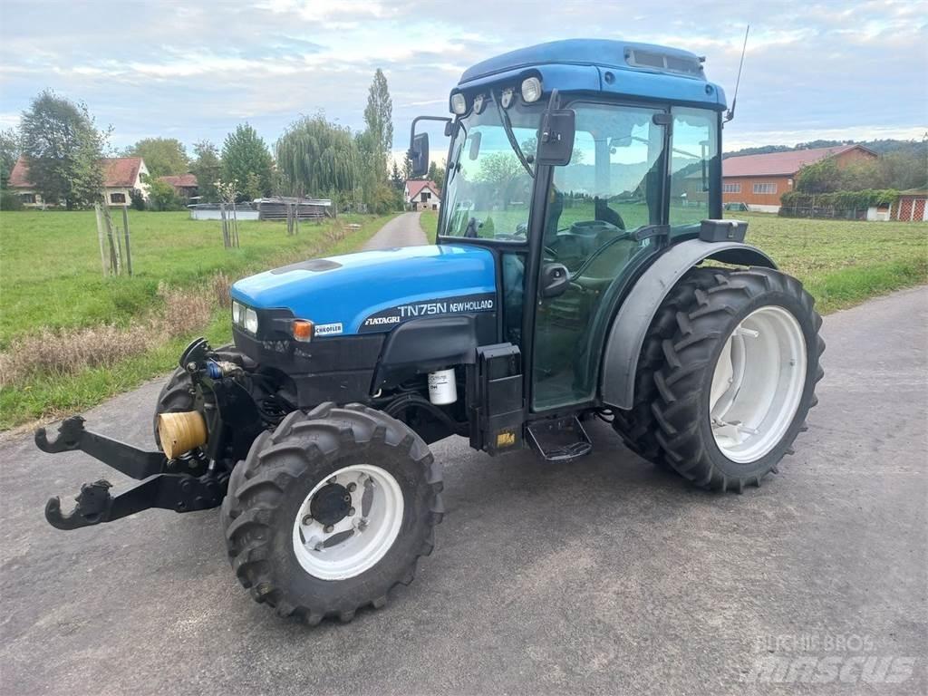 New Holland TN-N 75 Tractoare