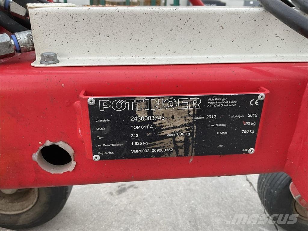 Pöttinger Top 611 Utilaj de răvăşit fân