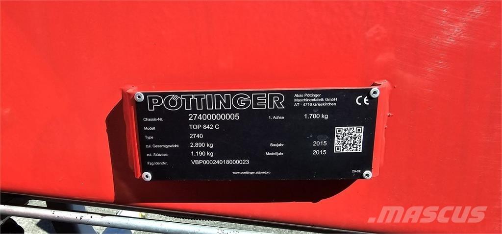 Pöttinger TOP 842C Utilaj de răvăşit fân