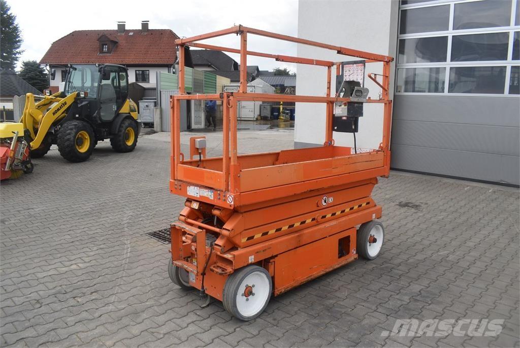 SkyJack SJ-III 3220 Nacele cu brat articulat