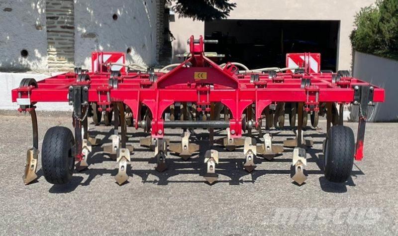  Stekro Pluton 300 Cultivatoare