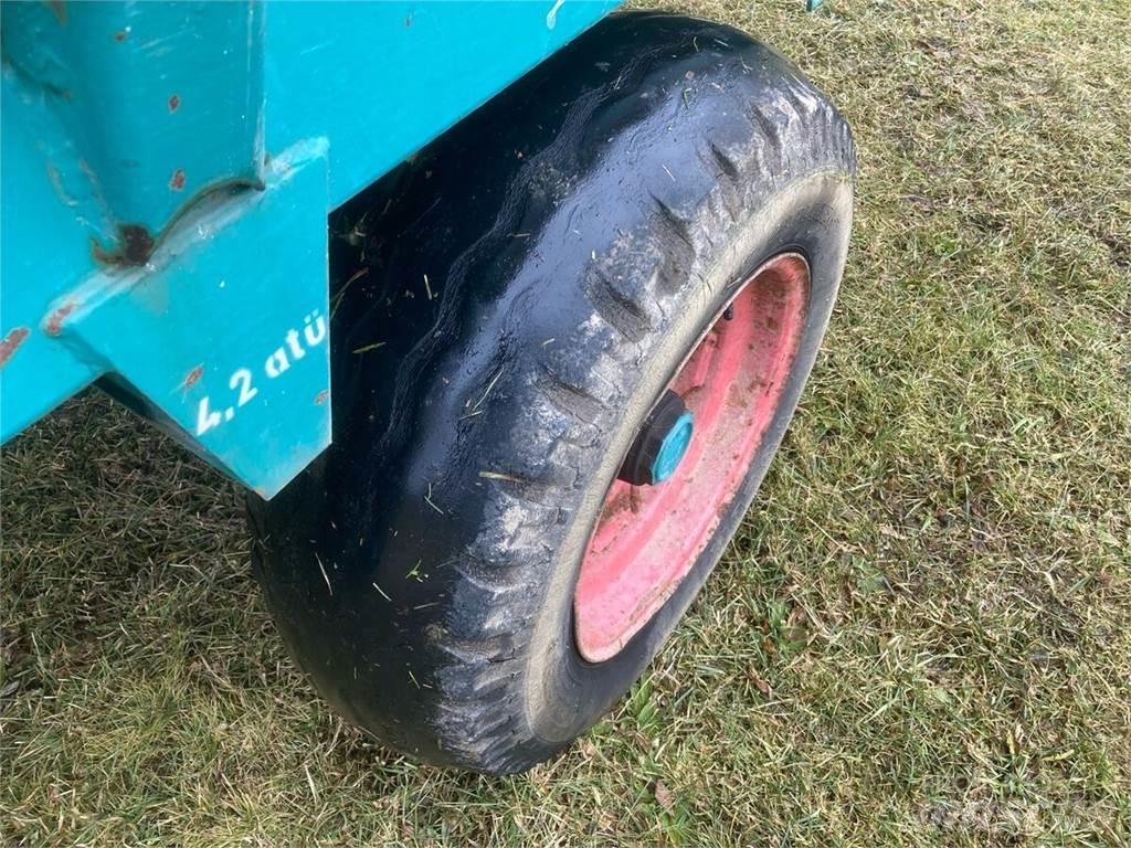 Steyr Hamster 803V Remorci cu autoîncarcare