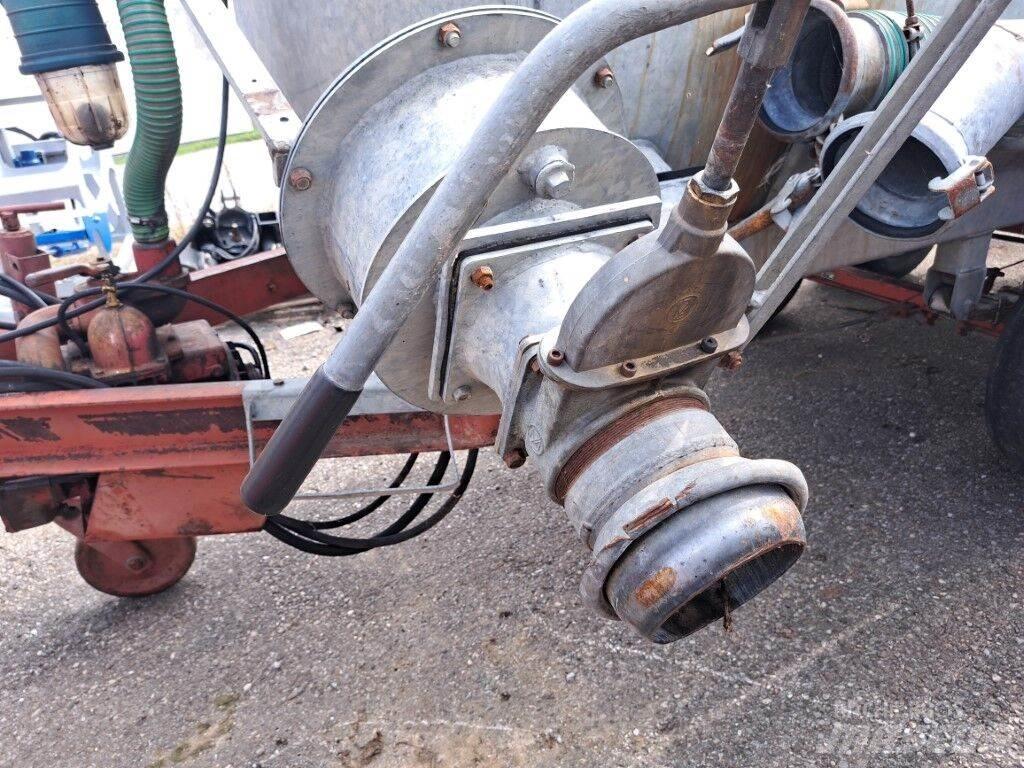  Turbobefüller Alte masini de fertilizare si accesorii