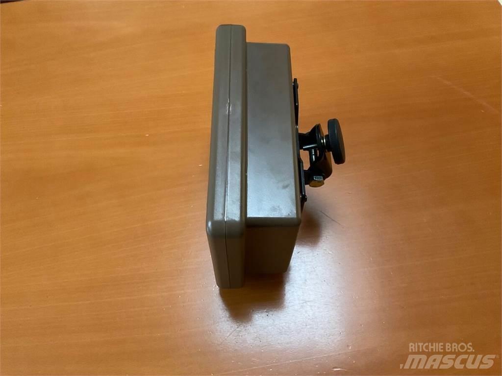 V451M Alte echipamente pentru nutret