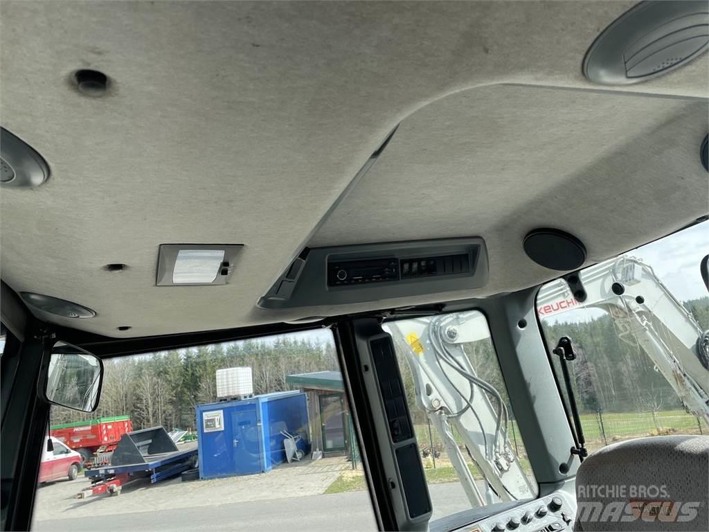 Valtra N 82 Hi-Tech Tractoare