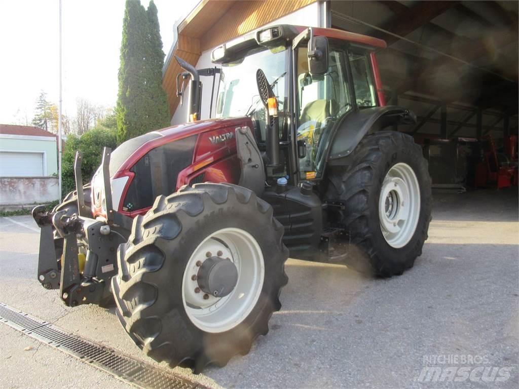 Valtra N163D Tractoare
