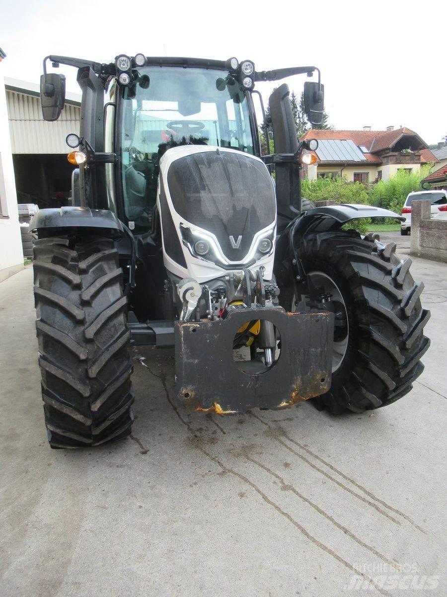Valtra N175 Active Tractoare
