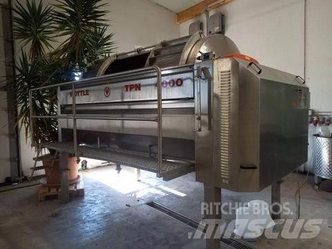  Wottle TPN 4000 Alte echipamente de viticultura