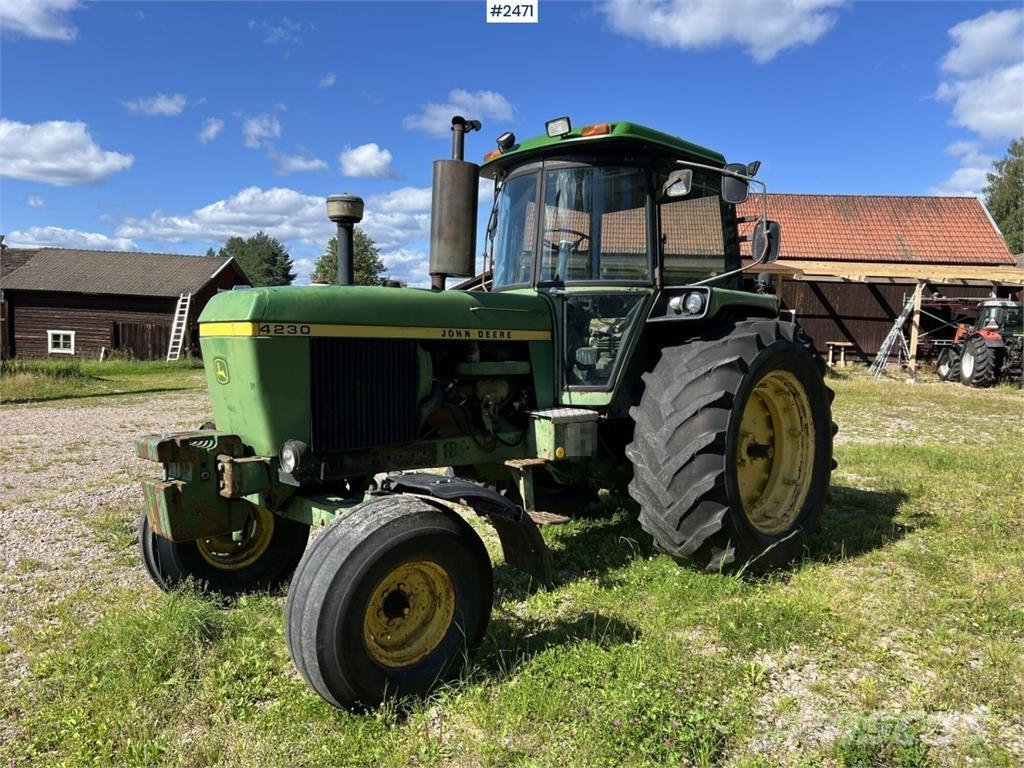 John Deere 4230 Tractoare