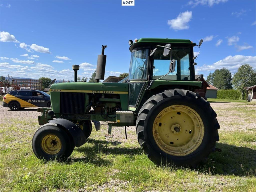 John Deere 4230 Tractoare