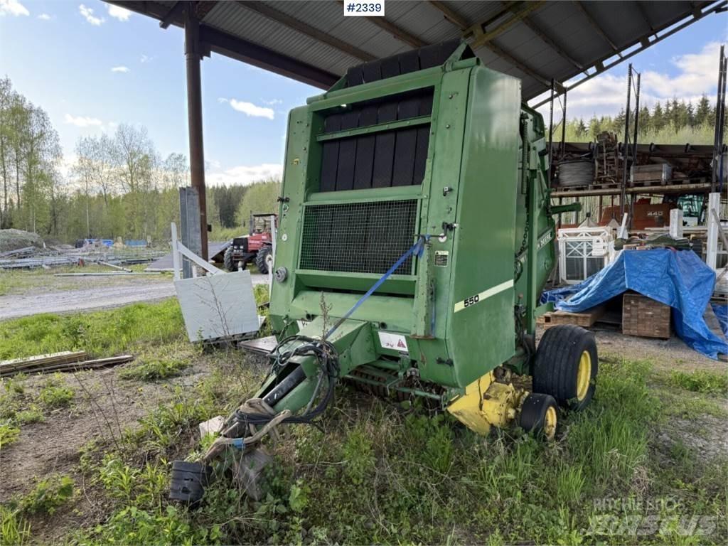 John Deere 550 Masina de balotat cilindric