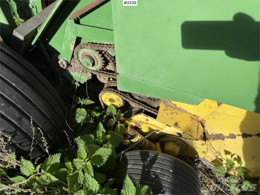 John Deere 550 Masina de balotat cilindric
