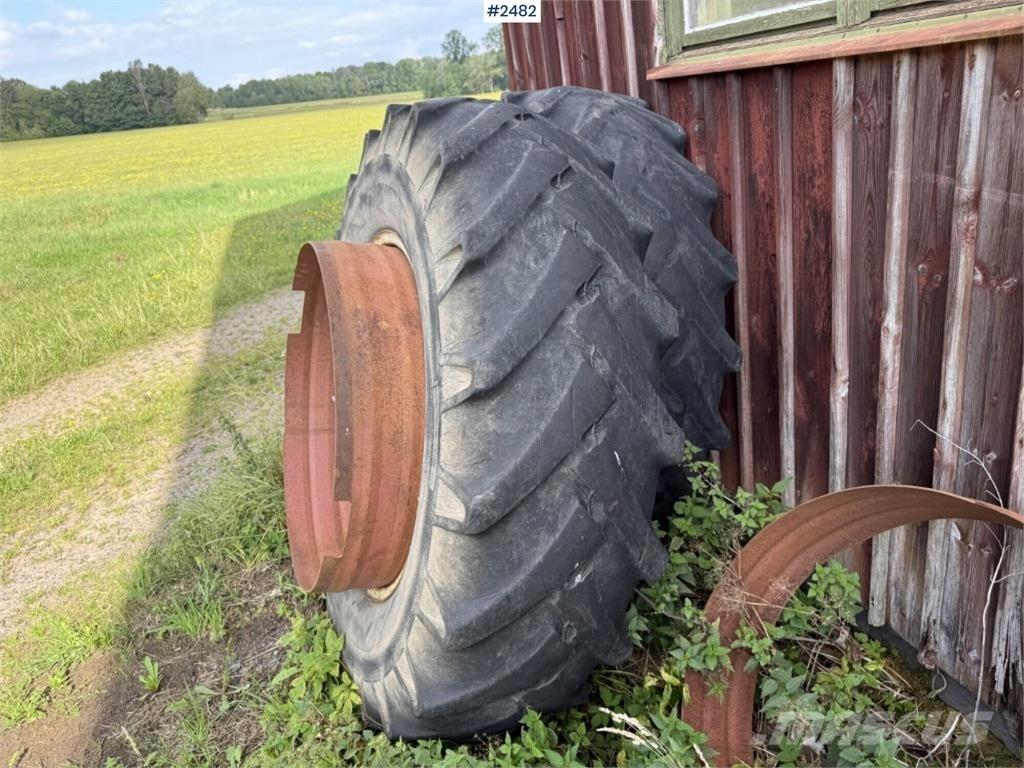  Traktordäck okänt Accesorii