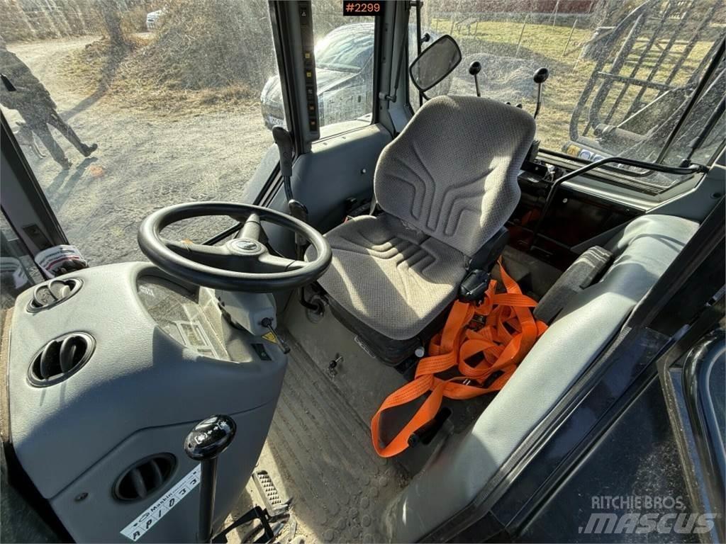 Valtra A75-4 Utilaje construcții - Altele
