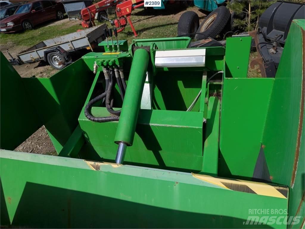Varmo Lift PPNL Alte echipamente pentru nutret