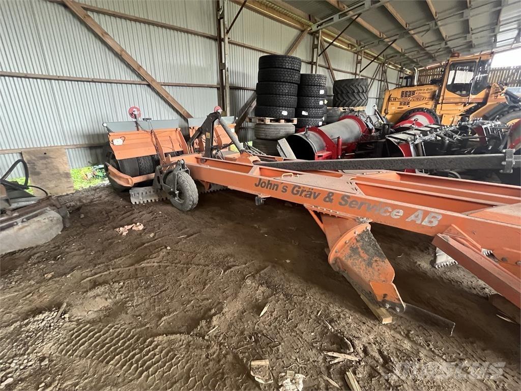 FMG TLN370 Buldozer