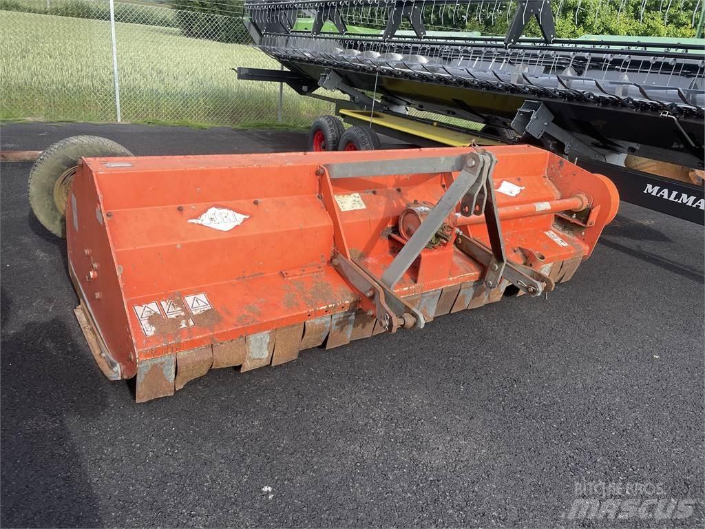 Kuhn BP28 Alte echipamente pentru nutret