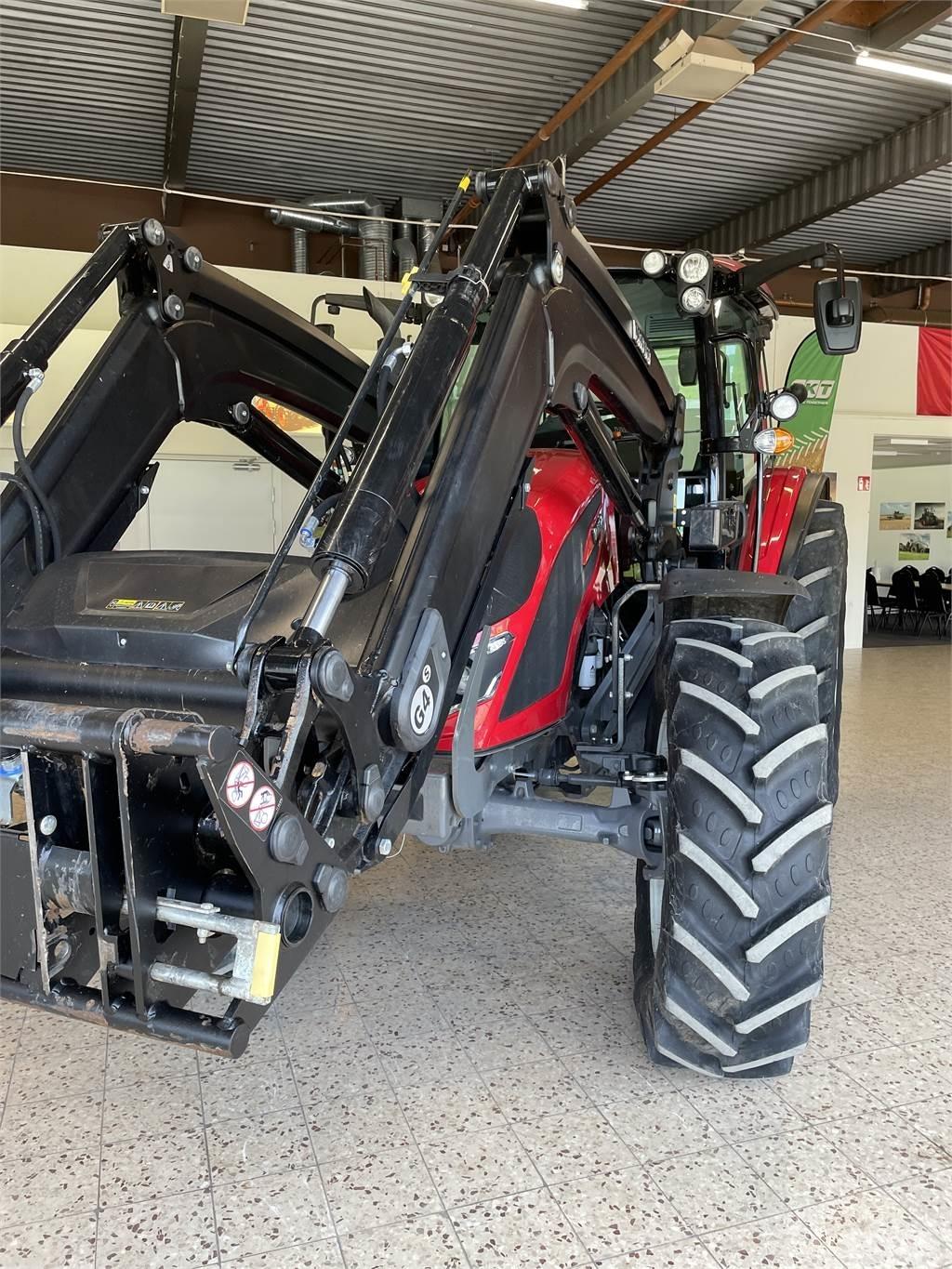 Valtra 135LH Tractoare