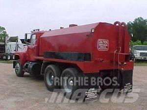 Mack R690ST Cisterne