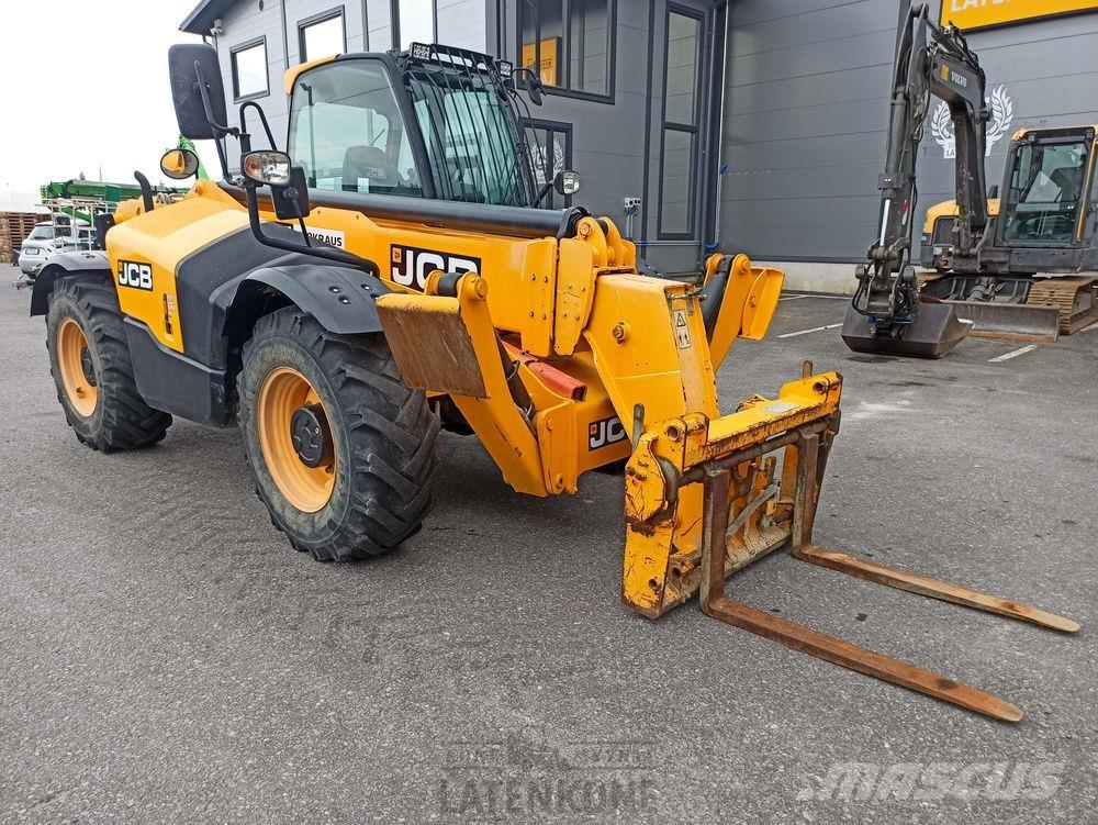 JCB 535-125 kurottaja Stivuitoare telescopice