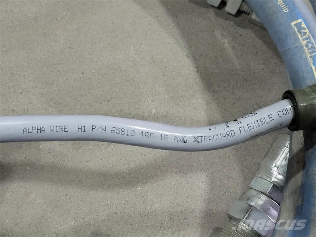  ALPHA WIRE 65818 Utilaje construcții - Altele