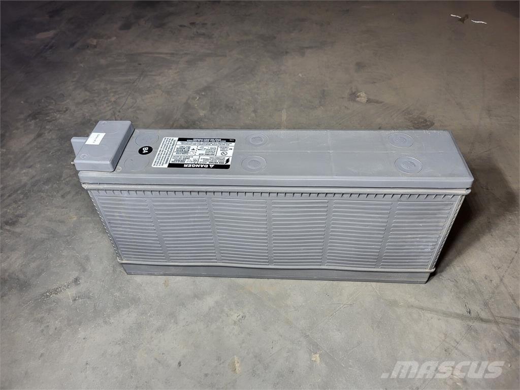  DEKA 12AVR100ET Baterii