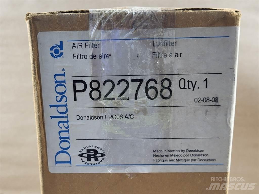 Donaldson P822768 Utilaje construcții - Altele