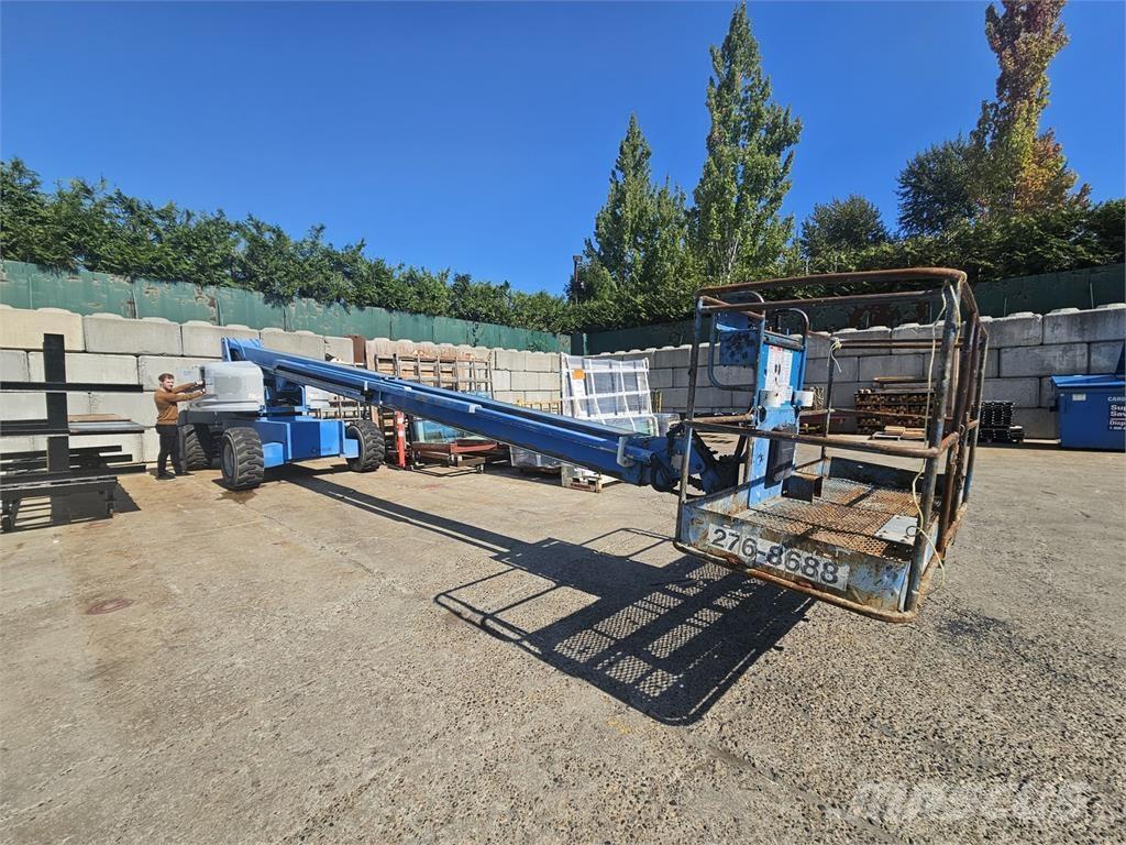Genie S-60 4wd Nacele cu brat articulat