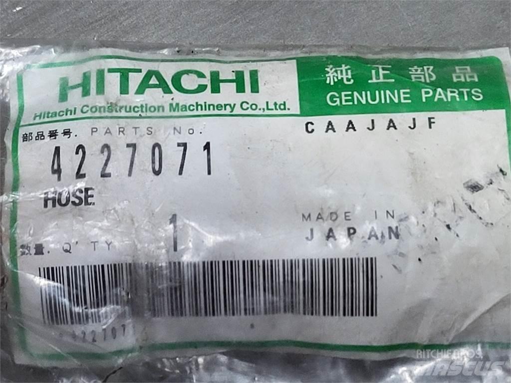 Hitachi 4227071 Alte componente