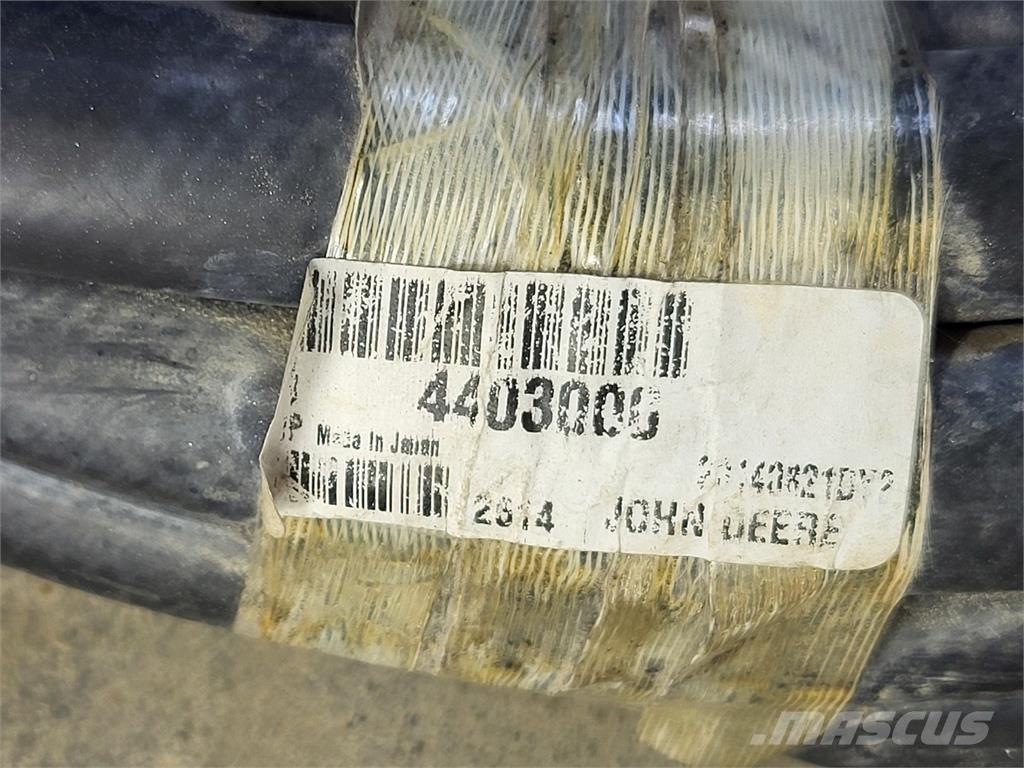 Hitachi 4403000 Alte componente