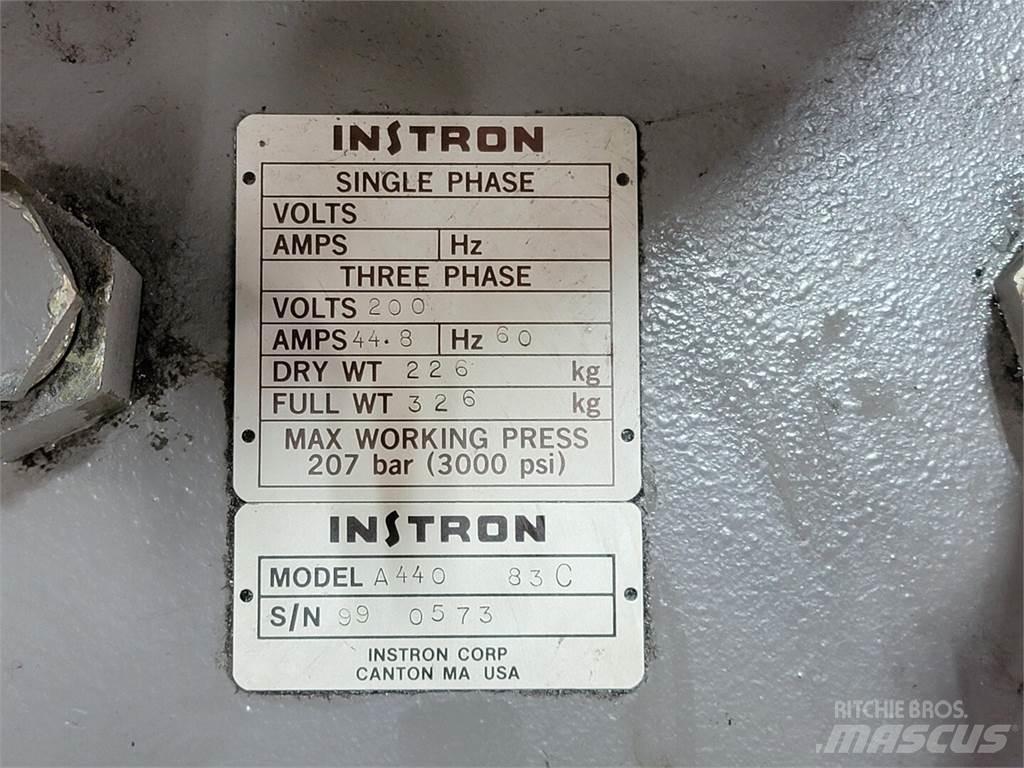  INSTRON A440 83C Pompa de apa